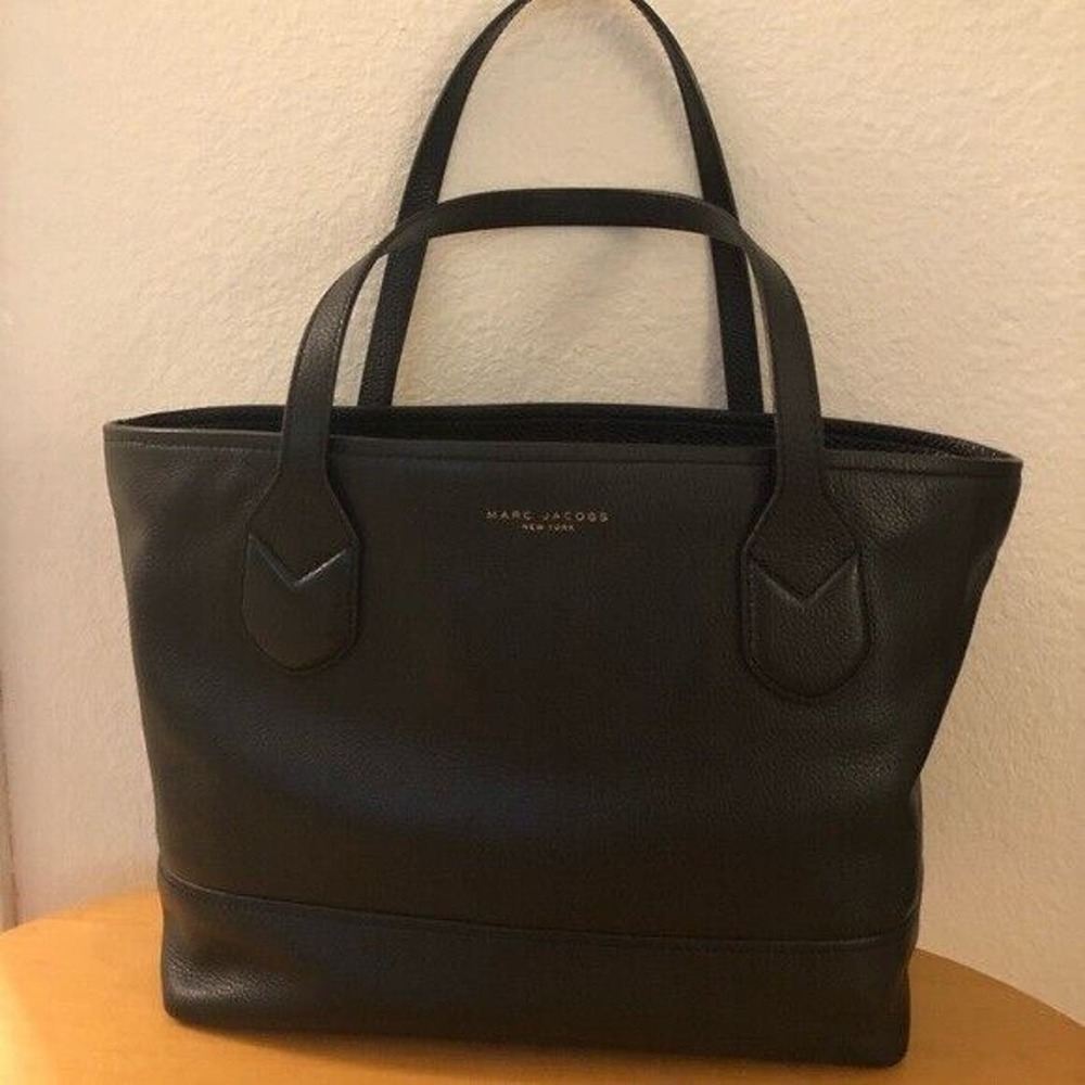 Marc Jacobs Women's Black Pebbled Leather Double Handle Tote Bag